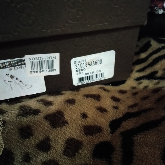 Gucci women's shoes - Picture 4 of 6